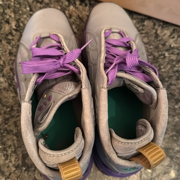 Nike air max pillar gray and Purple SneakersEUC 10.5 - Picture 8 of 15